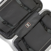 Interiér s praktickými prepážkami Interiér s praktickými přepážkami